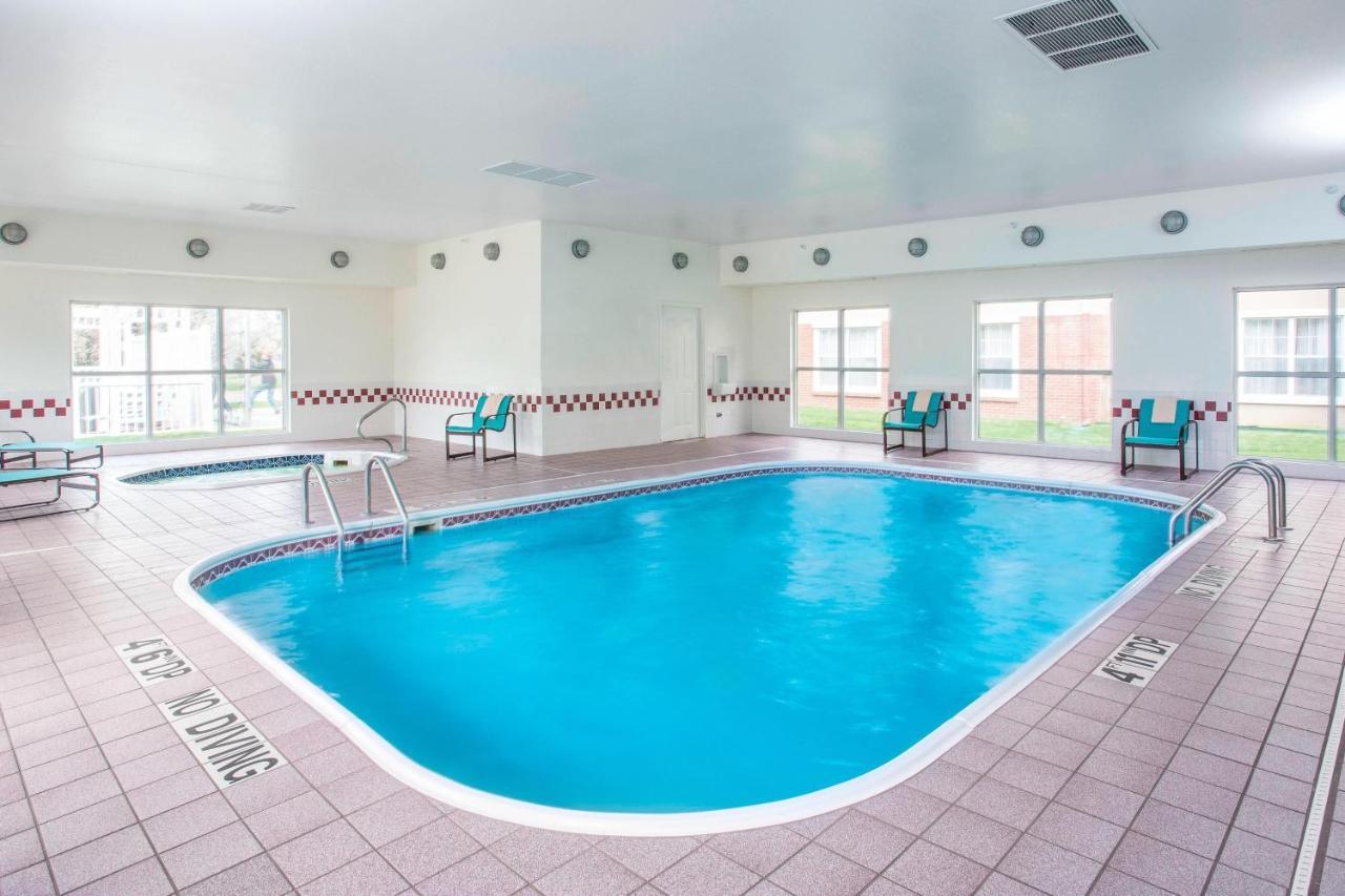 Residence Inn Топіка Екстер'єр фото